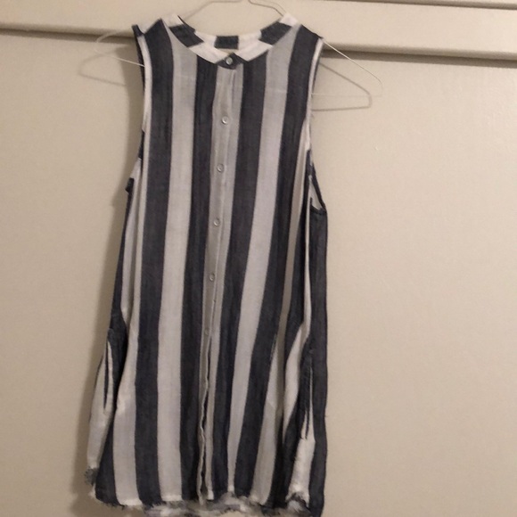 Tank - Picture 1 of 3